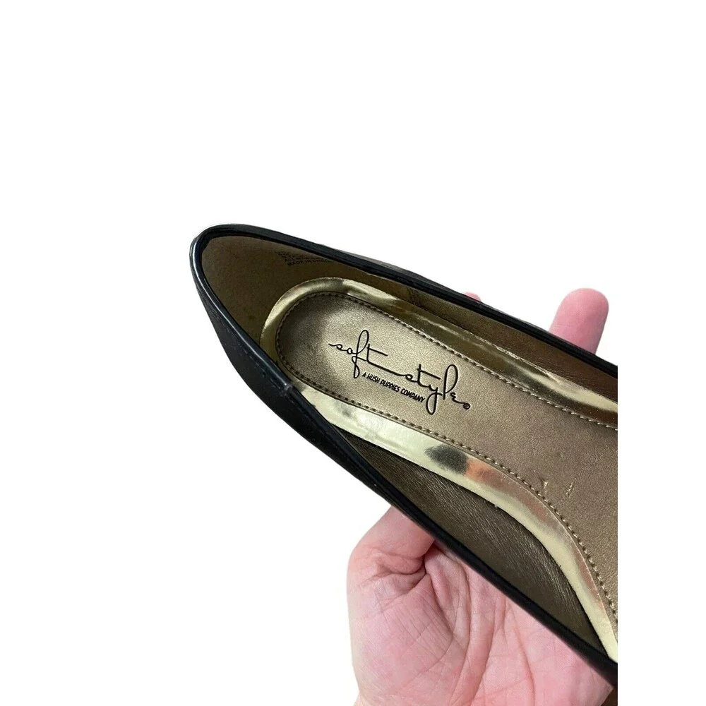 Hush Puppies Soft Style Women's 1/2” Dress Shoes Black Buckle Detail Size:8M